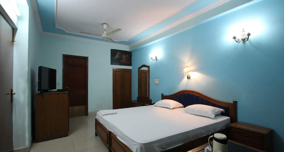 TG Rooms Saraswati Marg, New Delhi 1